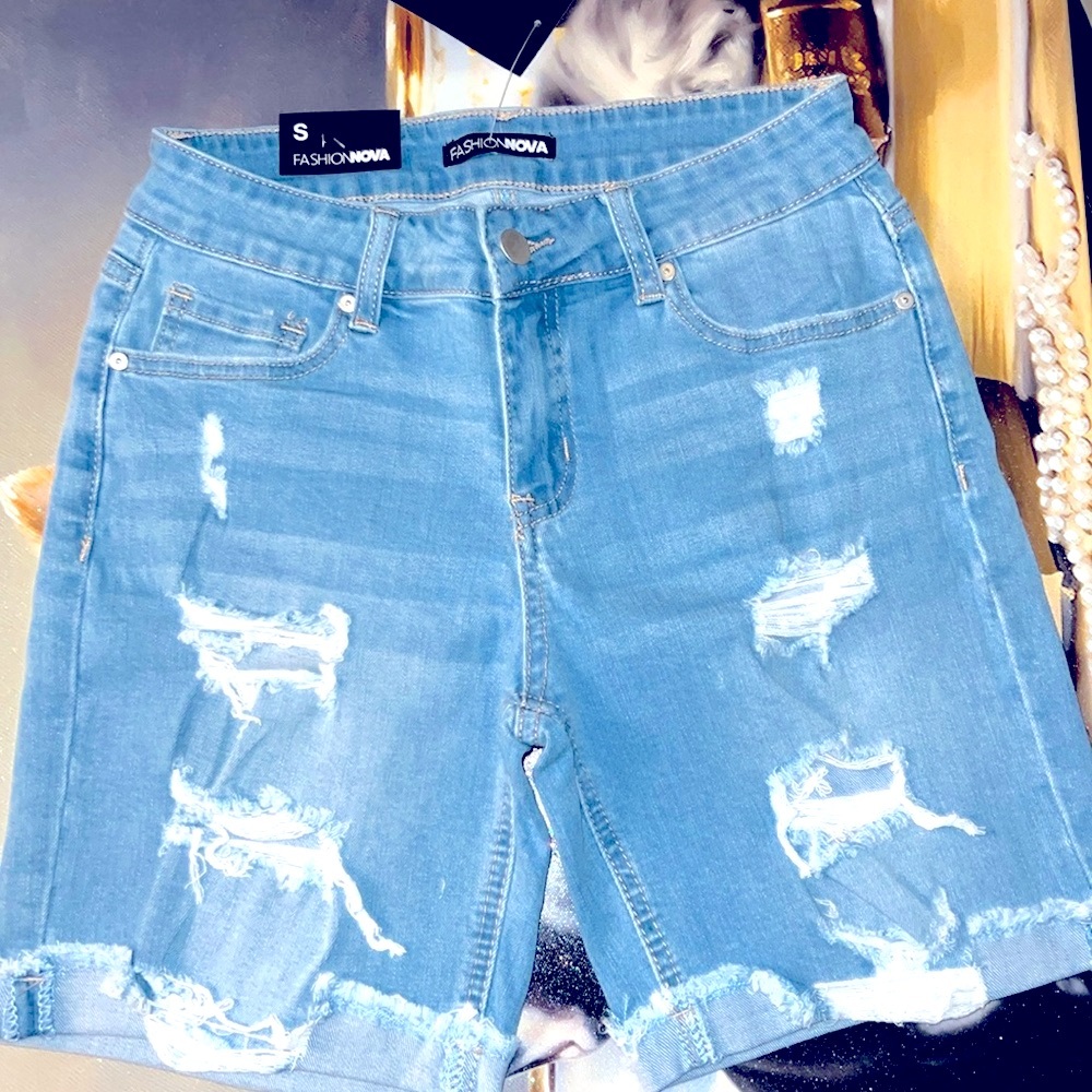 $25 sale for 4 Fashion Nova shorts size S - Picture 7 of 17